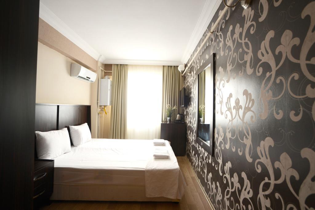 Royalist Tophane Istanbul Room photo