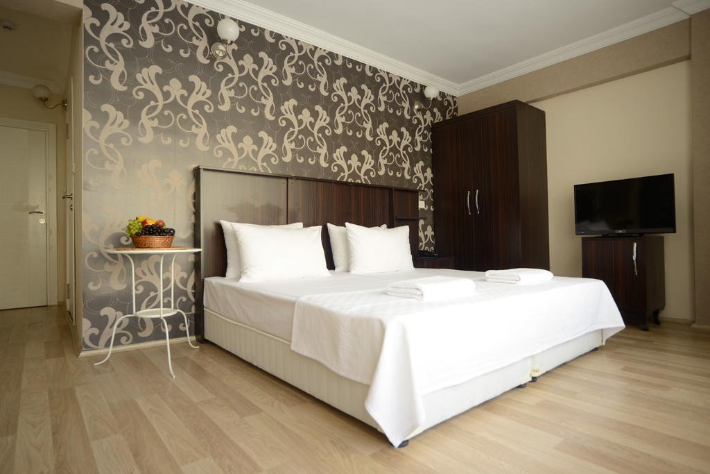 Royalist Tophane Istanbul Room photo