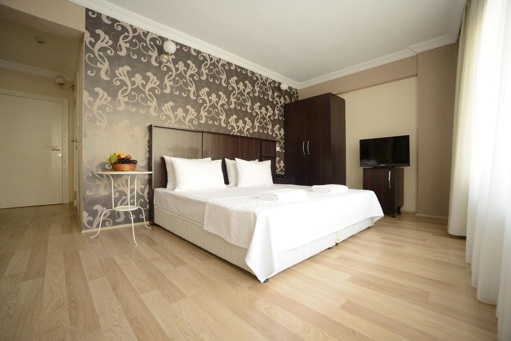 Royalist Tophane Istanbul Room photo