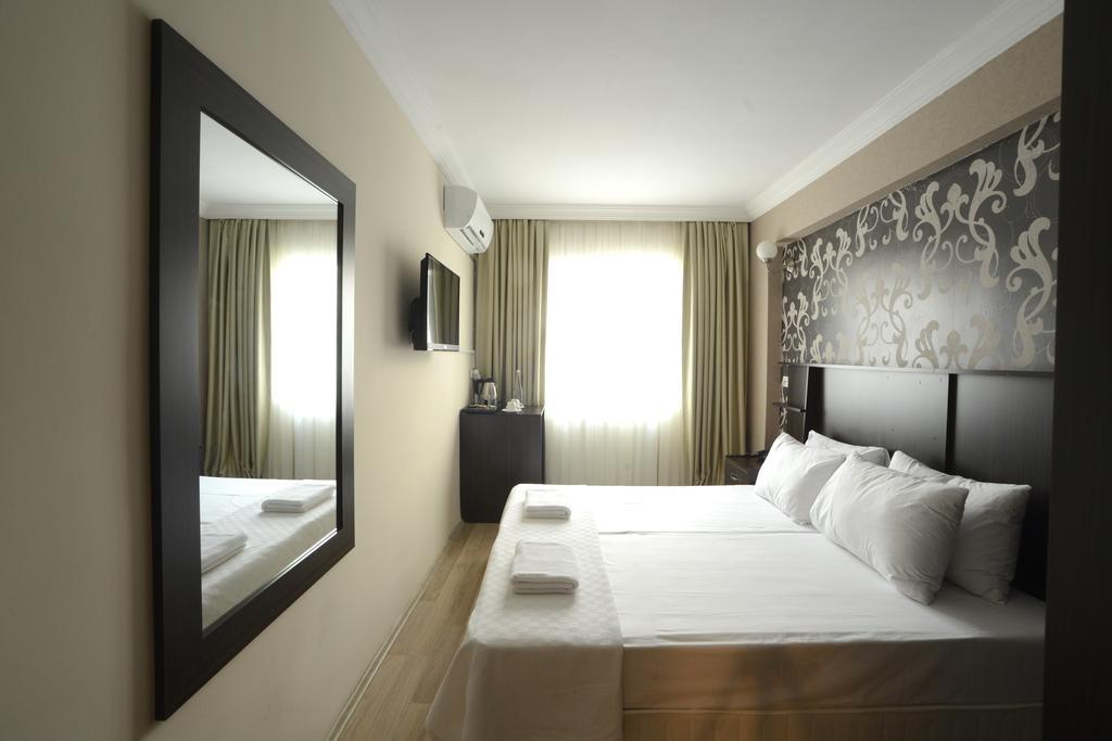 Royalist Tophane Istanbul Room photo