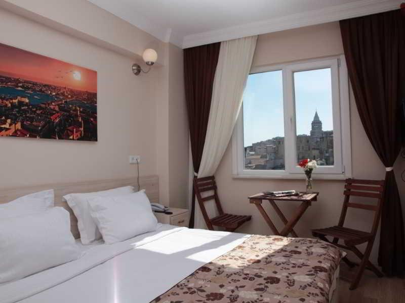 Royalist Tophane Istanbul Room photo